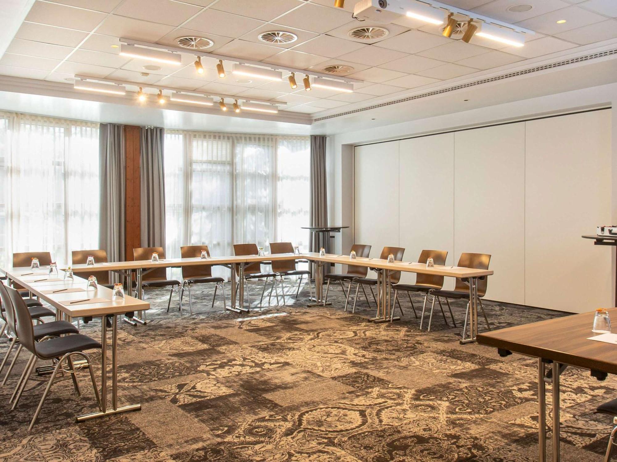 Mercure Frankfurt Airport Langen 4*
