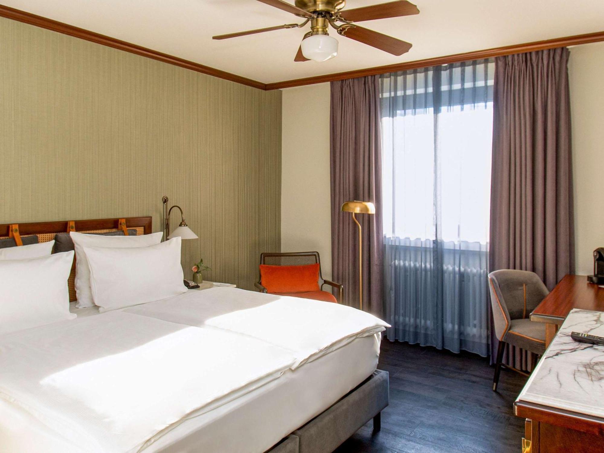 Hotel Mercure Frankfurt Airport 4*